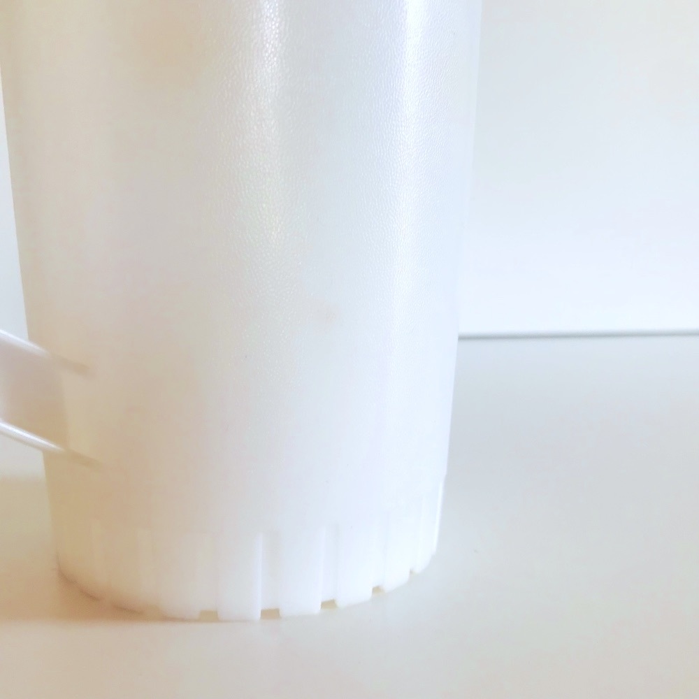 Vintage Tupperware Pitcher, Red and White Pitcher, 80s Tupperware - Picture 4 of 8